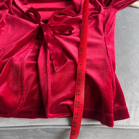 Elementz Y2K extravagant Rich Red Velvet top S - Picture 7 of 7